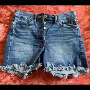 Mid-Rise Boyfriend Shorts